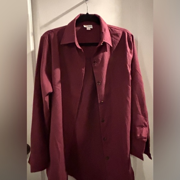 Maroon  NWOT Shacket- Lularoe- Sm - Picture 2 of 4